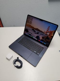 Macbook Air 15" M3 2024 512gb/16gb - Babcock rd