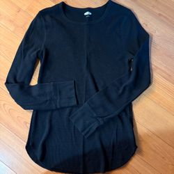 Old Navy Black Waffle Knit Thermal Top Crewneck Curved Hem Size Large