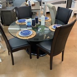 Table With 4 Chairs