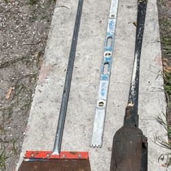 Herramienta Para Abrir Hueco Raspilla Y Nivel 