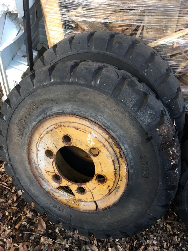 Forklift set of rims and tire for Sale in Lake Worth, FL OfferUp