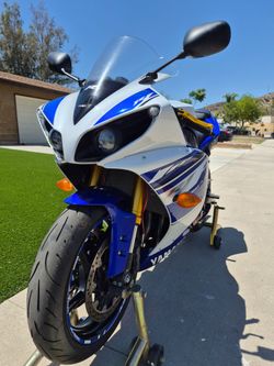 2009 YAMAHA YZF-R1 🔥