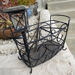 Black metal utensil holder