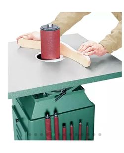 Grizzly oscillating sander.