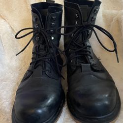 Mens Size 11 Doc Martens Black Boots