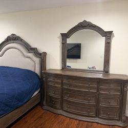 Regal Haven Wooden Bedroom Set