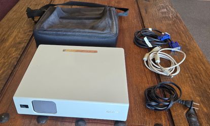 Sony VPL-CX70 projector