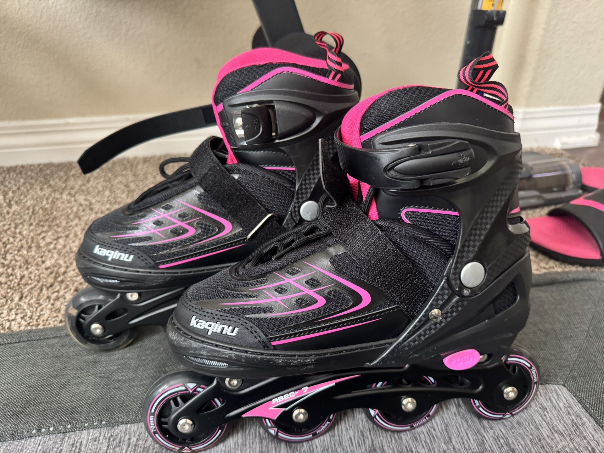 Adjustable Inline Skates, Outdoor Inline Skates with Full Illuminating Wheels for Kids and Adults, Women, Girls and Boys