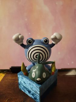 Pokemon Battle Figures Poliwhirl and Trubbish New out of Pkg!A7