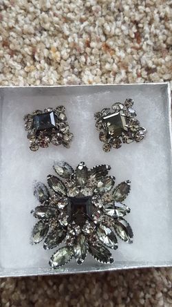 Vintage stone pin and clip earrings
