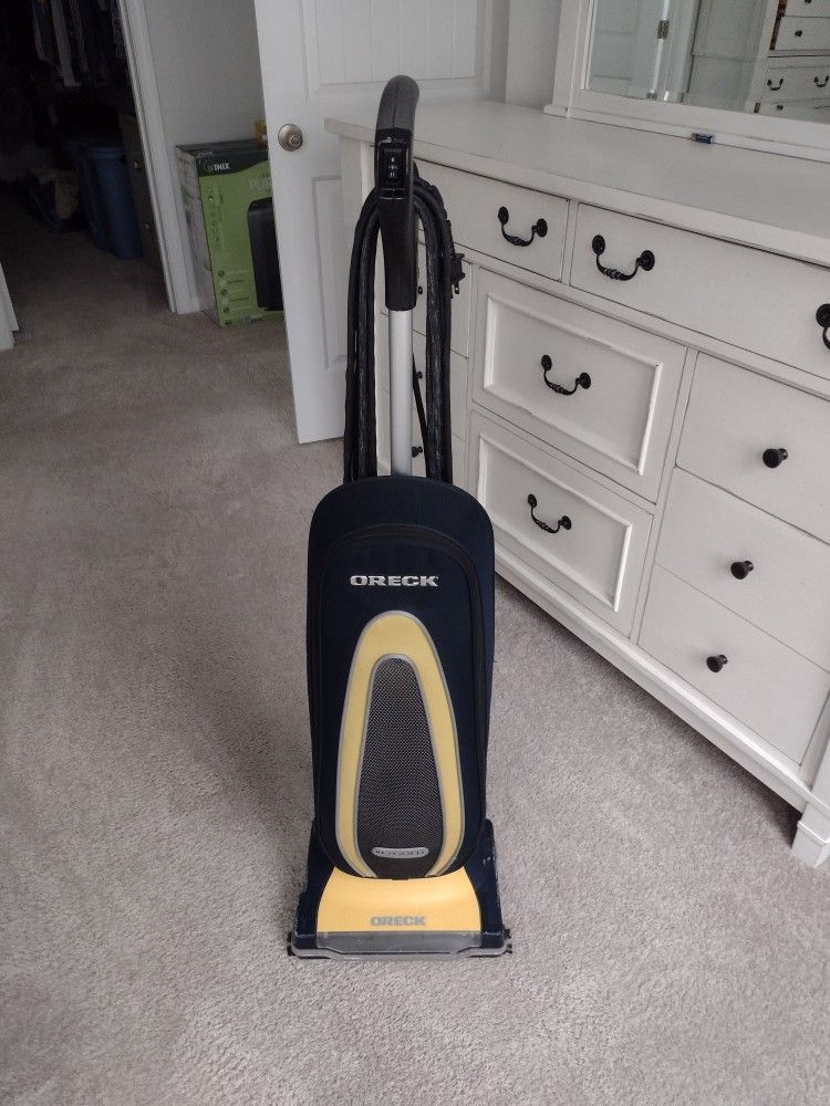 Oreck Vacuum Cleaner