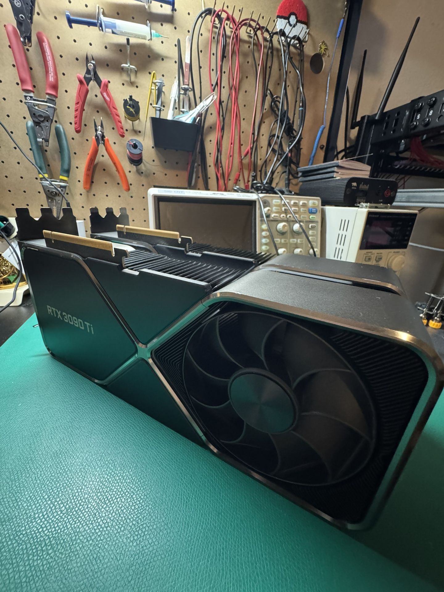 2 x Nvidia RTX 3090 Ti Founder’s Edition - Used 