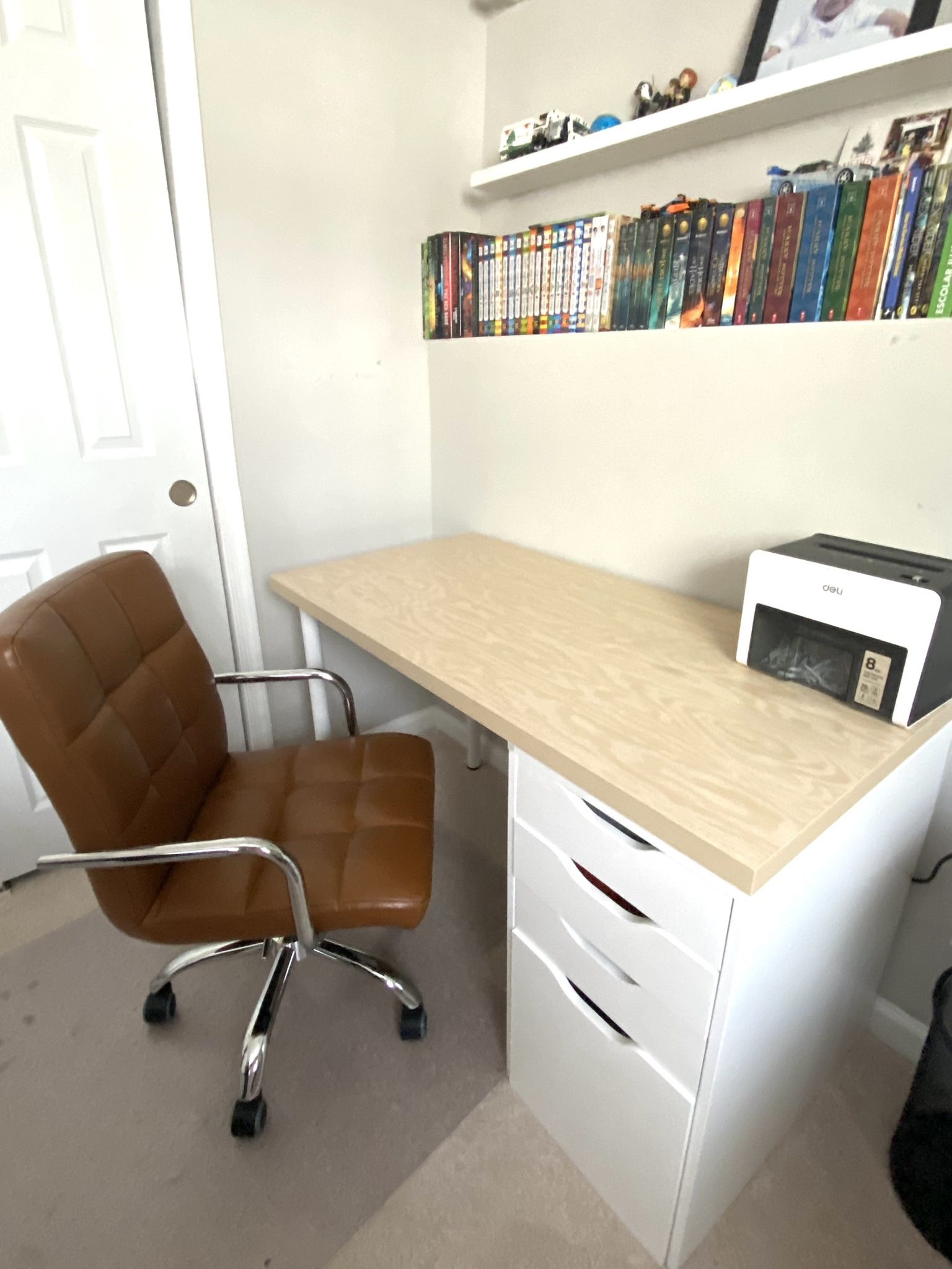 Office Desk With Chair