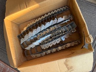 Joist hangers / hurricane brackets (39 count)
