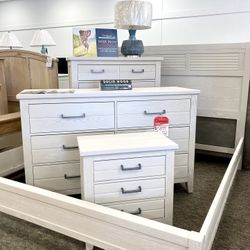 New SOLID Wood King Bedroom — CLEARANCE 