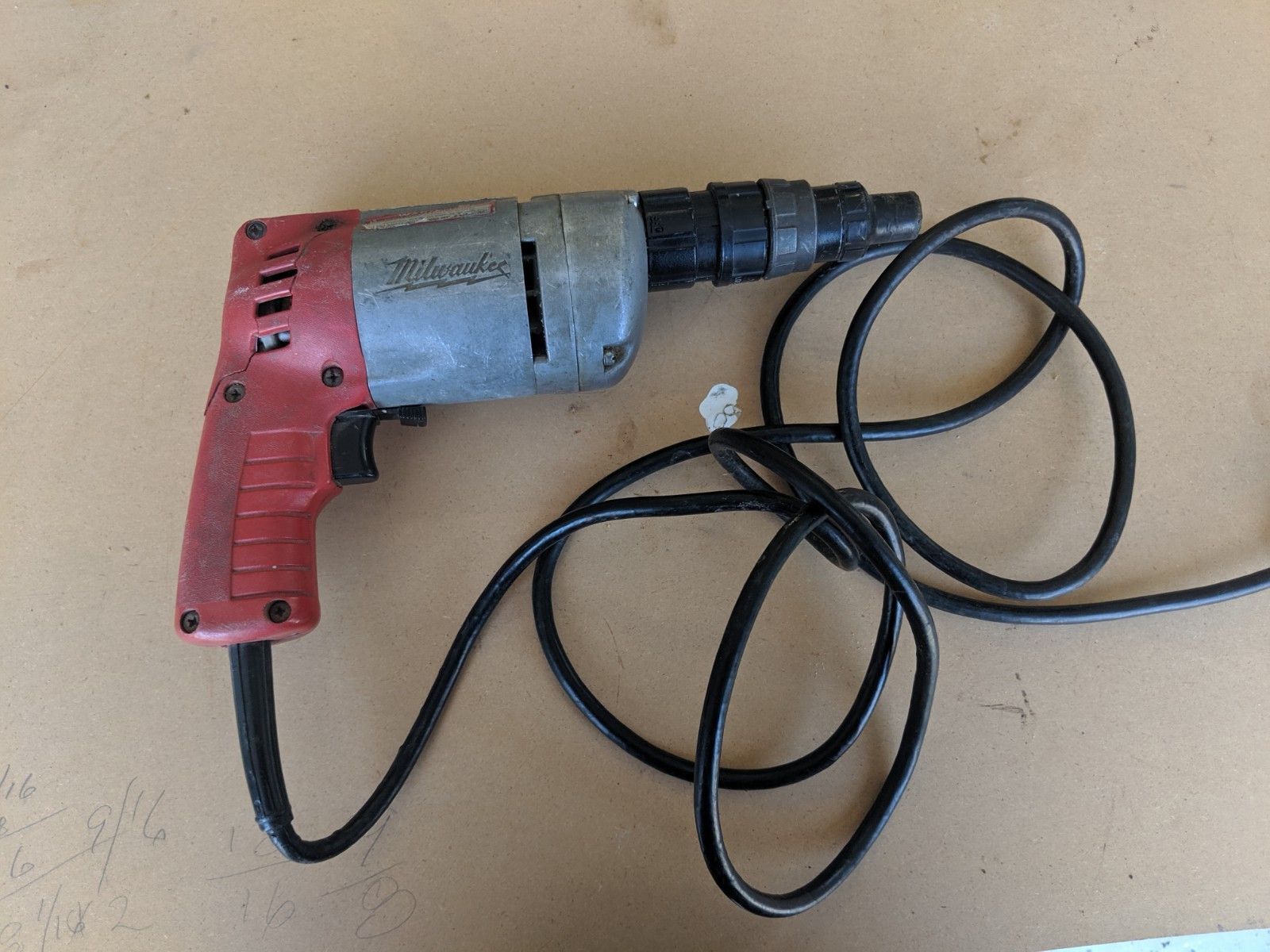 Milwaukee Screw Shooter Drywall Screw Gun.