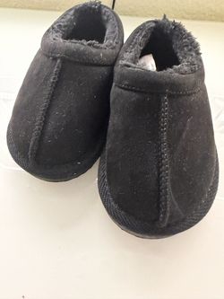 Toddler shoes size 6c