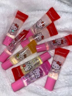 Lip oils and lip gloss