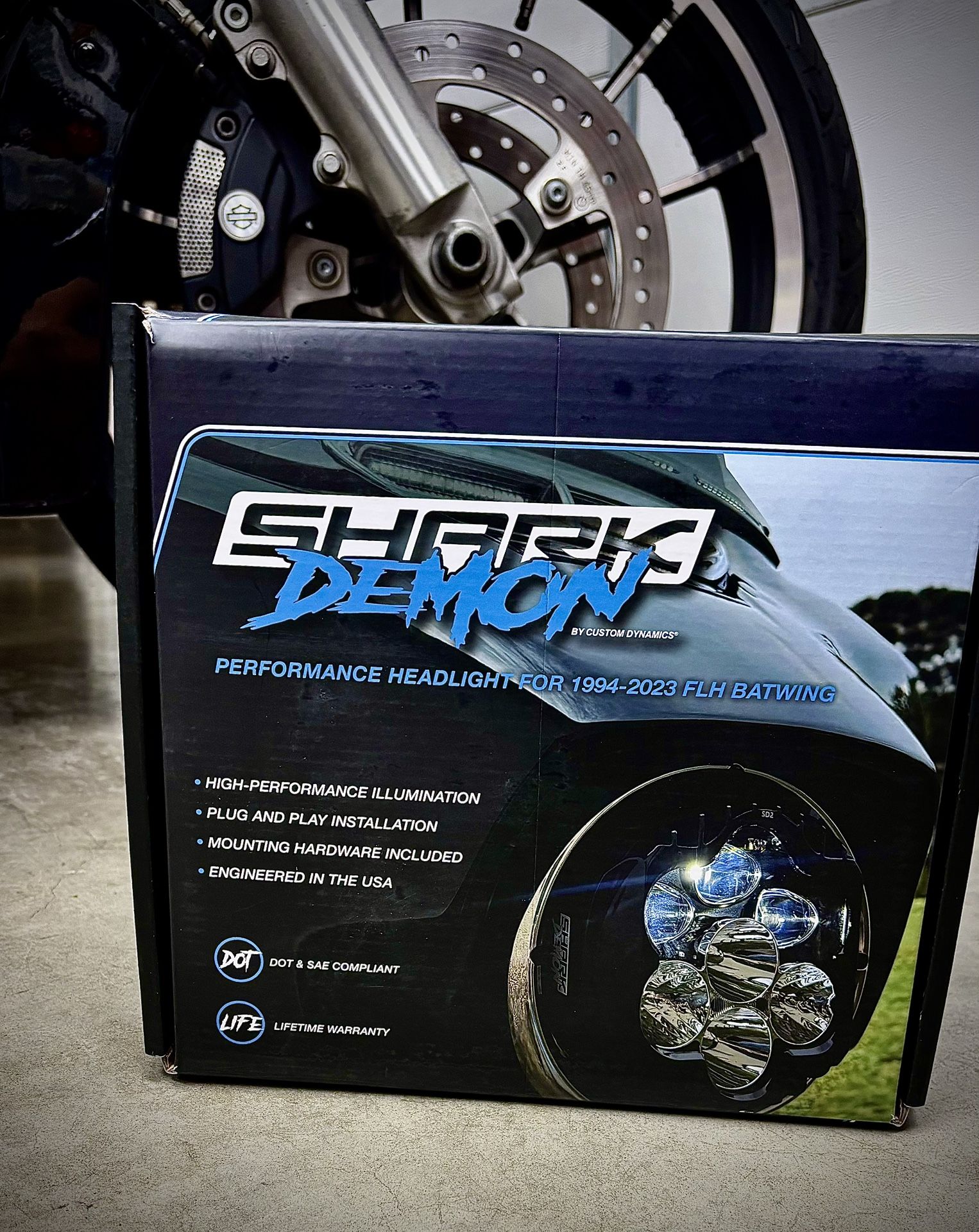 Harley Davidson Shark Demon2 Performance headlight for Batwing 93-23