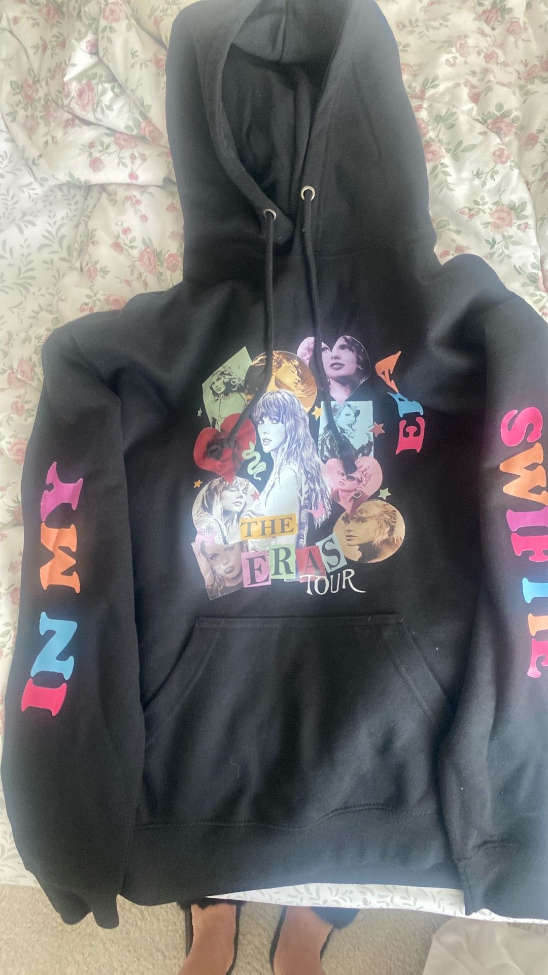 Taylor Swift sweatshirt/hoodie