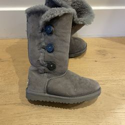 Gray Tall Uggs With Buttons Bailey Girls 13y
