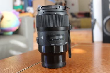 Sigma 35mm f/1.4 DG HSM Art Lens (E-Mount)