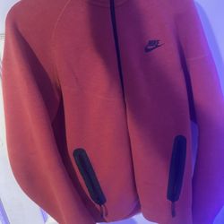 Red Nike Tech