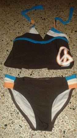 Girl swim suit size 6