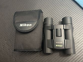 Nikon Aculon 10x25 binoculars