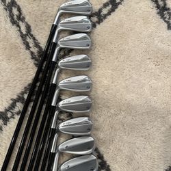 Golf Clubs Complete Taylor Made Set Lefthanded 