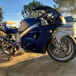 1998 Gsxr 750