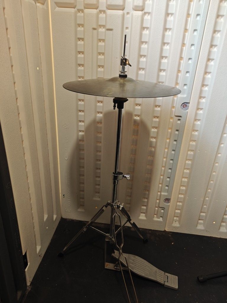 Hi Hat (Cymbals Included)