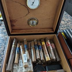 Humidor - Amish Hand Crafted (Does Not Come With cigars)