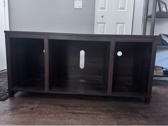 TV stand / entertainment center