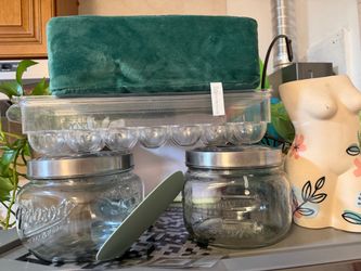 Decor and kitchen stuffs
