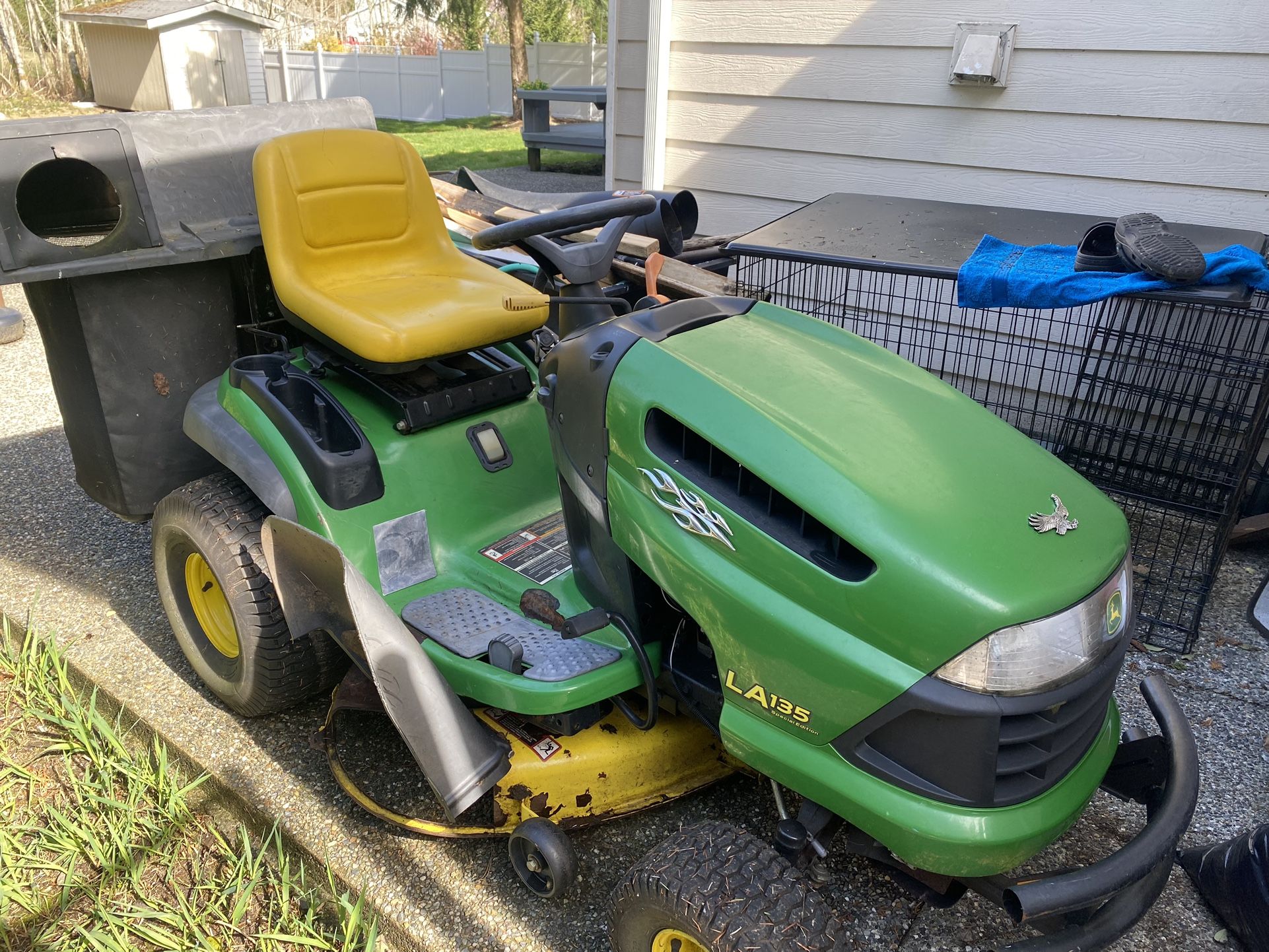 John Deer LA135 special edition Riding Mower