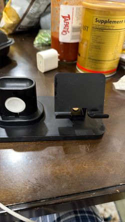 3-in-1 Charging Station Dock Stand