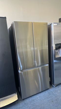 32 “ width Stainless steel French door fridge