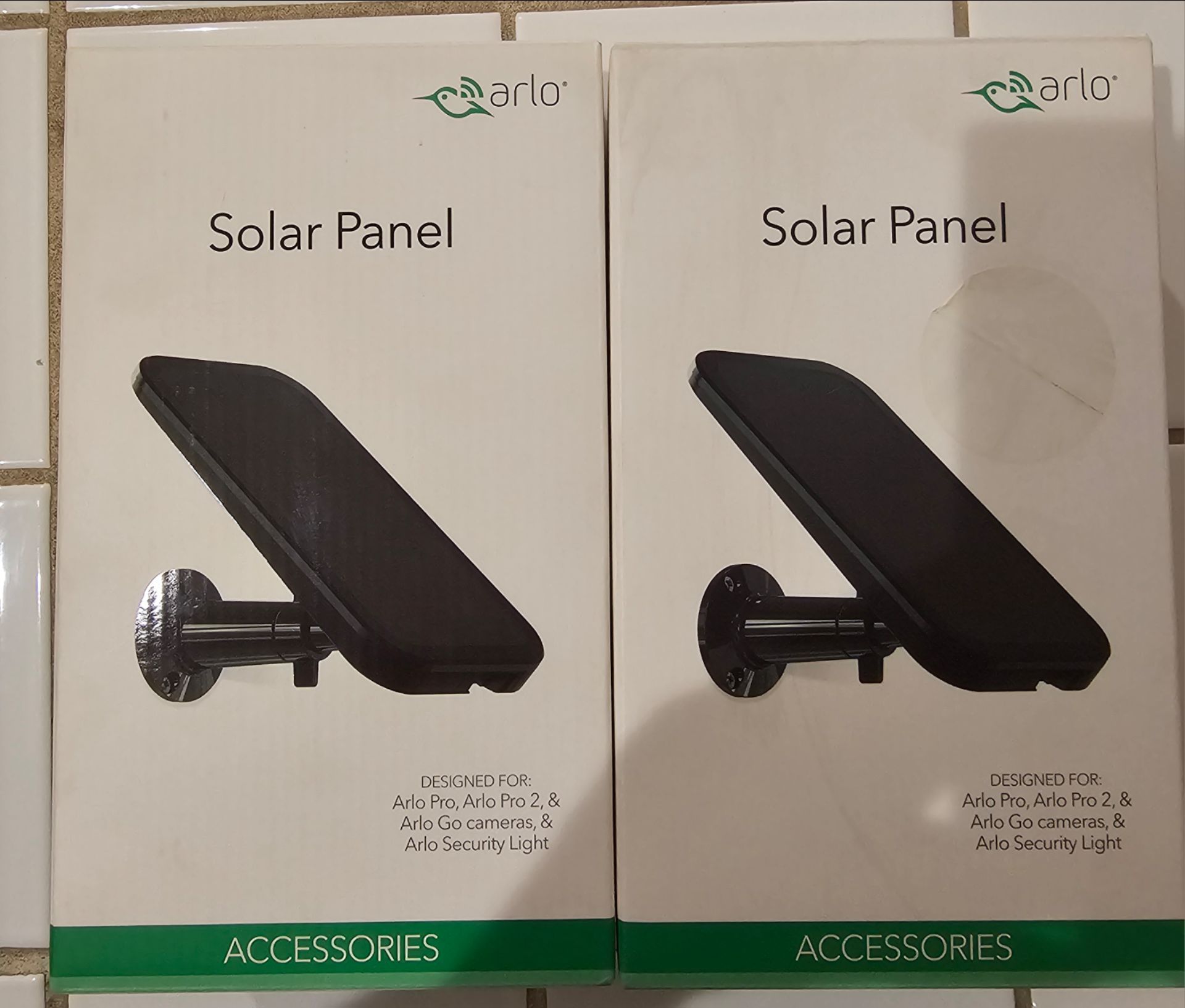 Arlo solar panel charger
