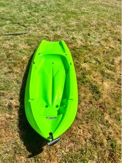 Lifetime youth kayaks like new