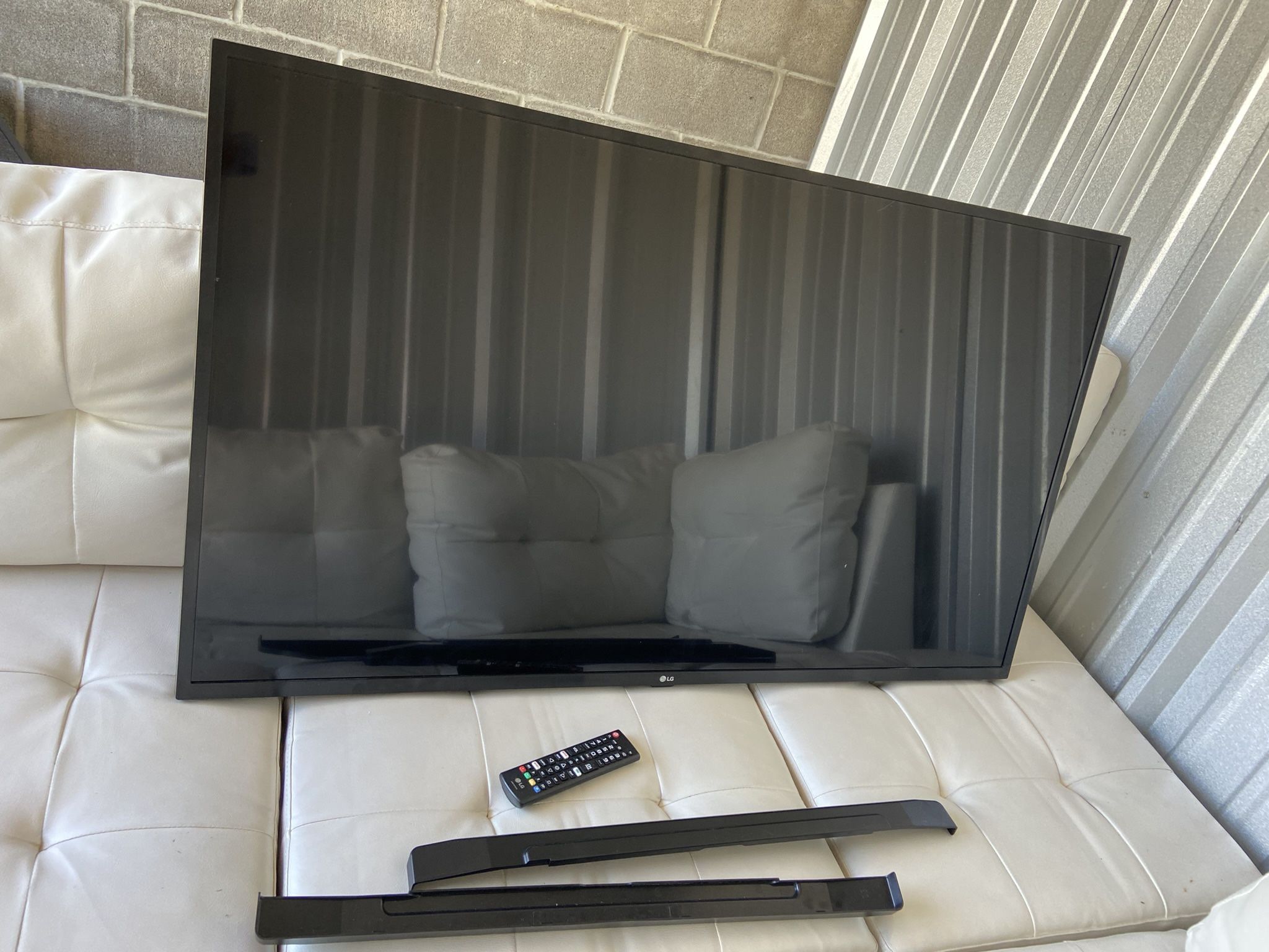 Two 50 Inch LG -Smart- Roku TVs ($180 A Piece) 
