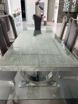 Luxury Statement Glass Dining Table – Sculptural Silver-Finished Wood Base – Modern Designer Style