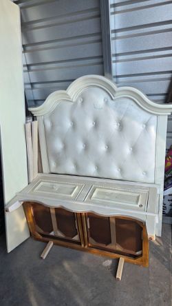 Twin Bed w/ matching night stand