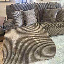 [OM] 🟪 Only $45 initial then take it home 🏡 Brand New  Top Tier Sectional 