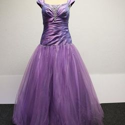 Night Moves Prom Collection, Lilac Dress, Size 8