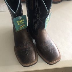 brand new boys ariat boots size 10