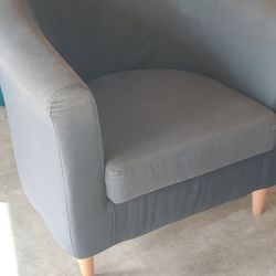 Club Chair $20