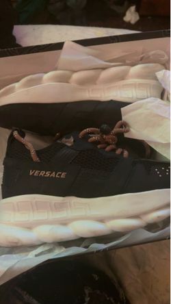 Versace Chain Reaction Sneakers size 38.5