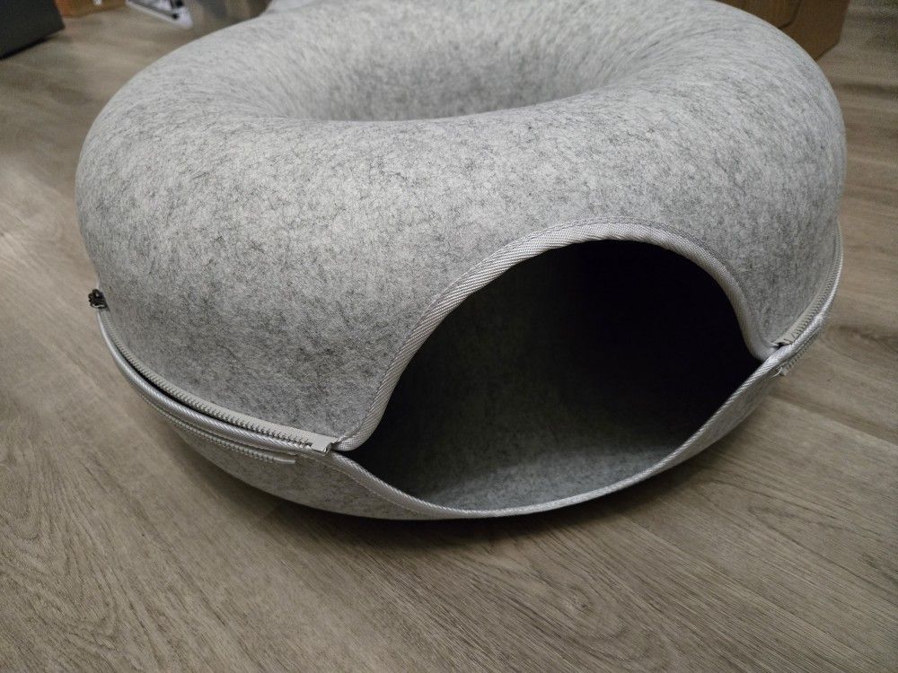 Cat Tunnel Bed 24in