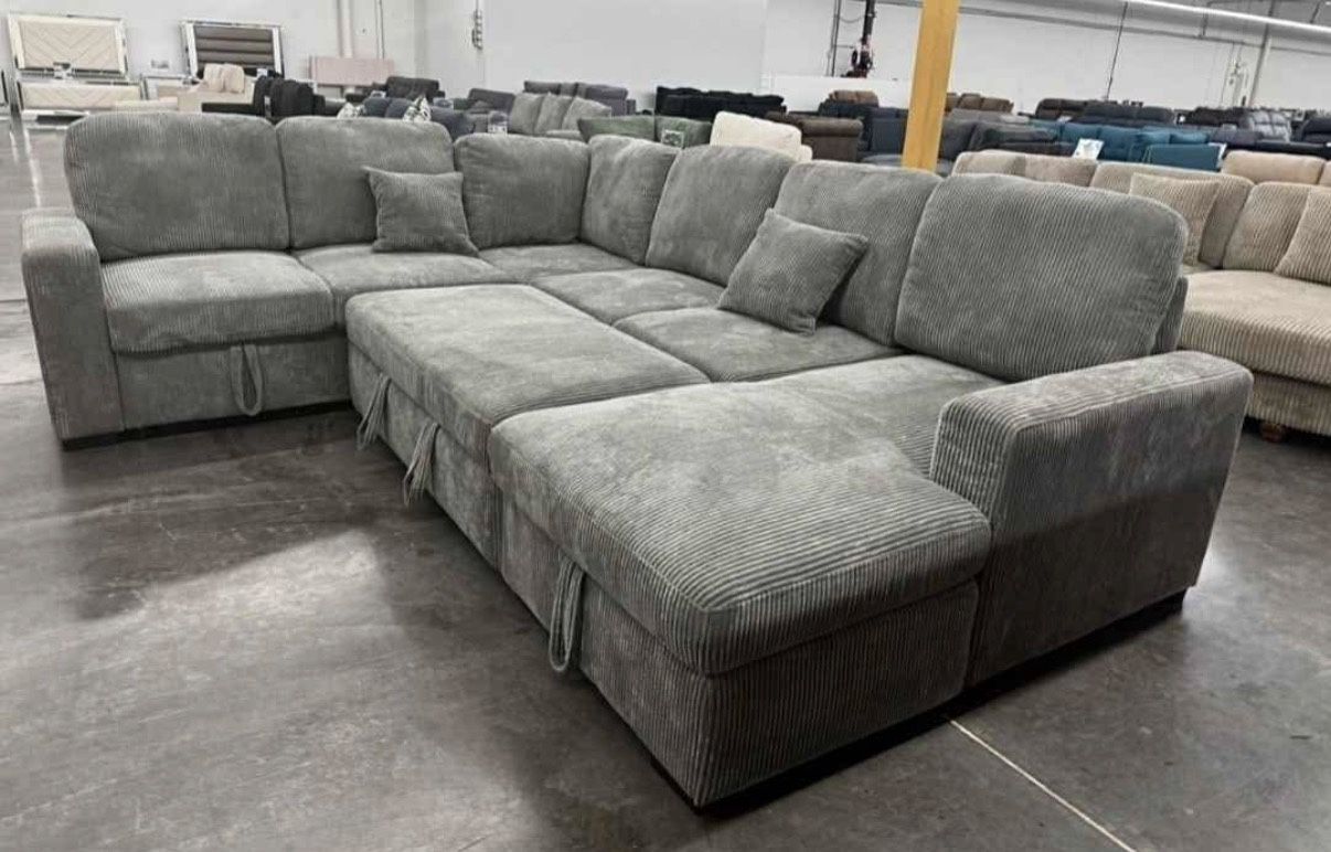 New X-Large Sleeper Sectional Couch / Free Delivery
